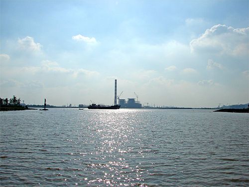 Sông Bạch Đằng.