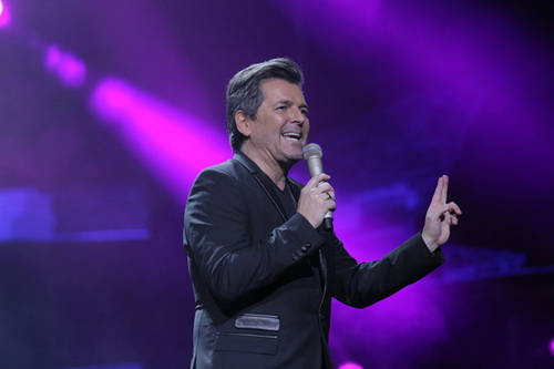 Thomas Anders trong đêm diễn đầu tiên ở Việt Nam năm 2016.