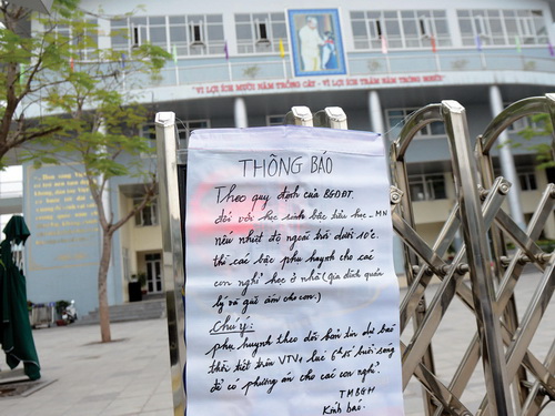 Thông báo nghỉ học vì rét đậm.