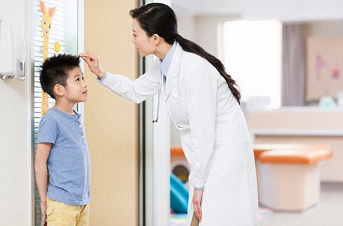 Thừa cân béo phì ở trẻ ngày càng gia tăng.