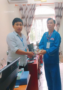 Người bệnh nhận lại nguyên vẹn ví và toàn bộ giấy tờ quan trọng tại BV Phục hồi chức năng Nghệ An.