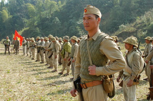 Đường lên Điện Biên – phim truyền hình dài tập đầu tiên ở Việt Nam về Điện Biên Phủ được khán giả đón nhận và đánh giá cao.