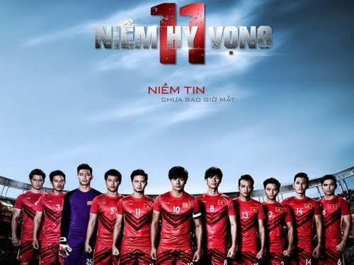 Bên cạnh việc đề cao những tình cảm cao đẹp, đề cao những người hùng trên sân cỏ có sức mạnh gắn kết hàng triệu trái tim hâm mộ bóng đá của người Việt Nam, 11 niềm hy vọng còn có nhiều điểm nhấn thu hút sự quan tâm của khán giả. Bên cạnh việc đề cao những tình cảm cao đẹp, đề cao những người hùng trên sân cỏ có sức mạnh gắn kết hàng triệu trái tim hâm mộ bóng đá của người Việt Nam, 11 niềm hy vọng còn có nhiều điểm nhấn thu hút sự quan tâm của khán giả.