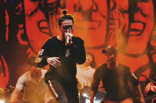 Nghệ sĩ beatbox Trung Bảo.