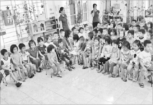Sĩ số lớp quá đông ảnh hưởng đến học tập, vận động của trẻ (ảnh minh họa).