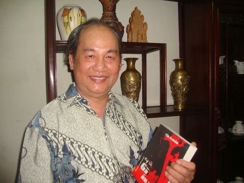 Nhà văn Tôn Ái Nhân.