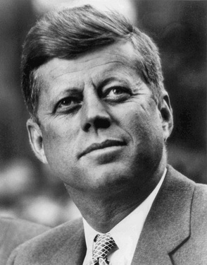John Fitzgerald Kennedy, Tổng thống thứ 35 của Hoa Kỳ, tại nhiệm từ năm 1961 đến năm 1963.