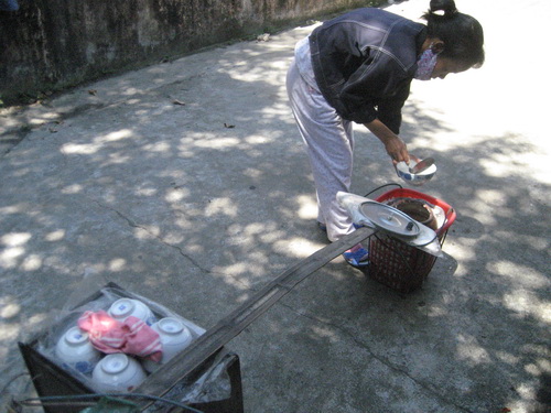 Gánh đậu hũ Huế. Ảnh: Nguyễn Văn Toàn