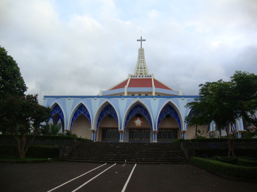 Nhà thờ Bảo Lộc.