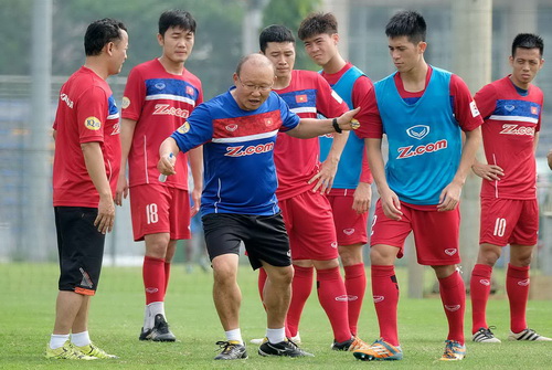 Ảnh minh họa: Huấn luyện viên bóng đá Park Hang-seo và đội bóng U23 - Những học trò yêu quý của ông được mọi người dân Việt Nam đặc biệt yêu mến.