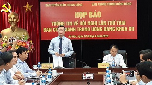 Họp báo Hội nghị BCH Trung ương lần thứ 8.