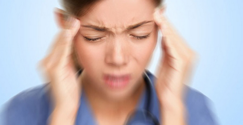 Đau đầu chóng mặt là một tác dụng phụ của thuốc lợi tiểu.