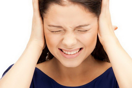 Theo YHCT, nguyên nhân gây ù tai phần nhiều do thận âm, thận dương hư tổn, không điều hoà...