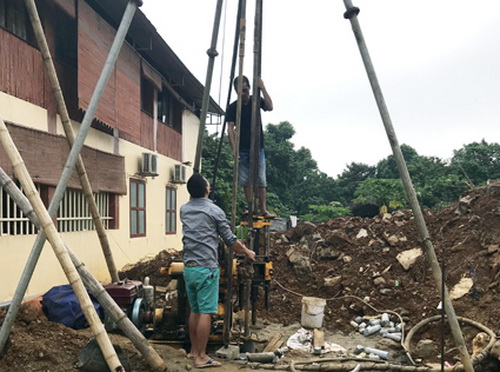Không khoan giếng khai thác nguồn nước ngầm bừa bãi, phòng ngừa nhiễm arsenic từ nước.