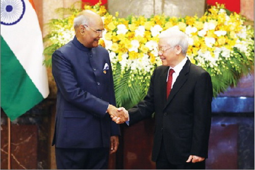 Tổng Bí thư, Chủ tịch nước Nguyễn Phú Trọng đón tiếp Tổng thống Ấn Độ Ram Nath Kovind tại Phủ Chủ tịch.