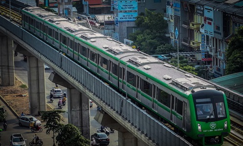 Tuyến đường sắt Hà Đông - Cát Linh chưa biết đến bao giờ mới được vận hành mà đã quá... lỗi thời. Bởi đấy là công nghệ từ đầu những năm... 60 của thế kỷ trước. Quá lạc hậu mà chi phí lại đắt đến phi lý không thể tưởng tượng được.