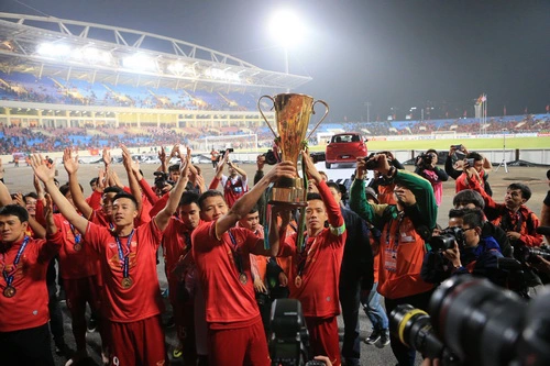 Đội tuyển Việt Nam vô địch AFF Cup.