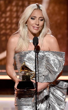 Lady Gaga thắng lớn ở Grammy lần thứ 61.