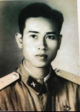 Chủ nhiệm trinh sát Nguyễn Tường Vĩnh. Chủ nhiệm trinh sát Nguyễn Tường Vĩnh.