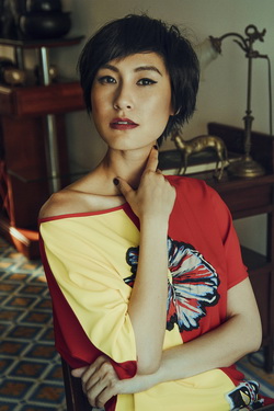 Kathy Uyên đang dần thay đổi định kiến của khán giả quốc tế về phụ nữ Việt Nam trên màn ảnh Hollywood.