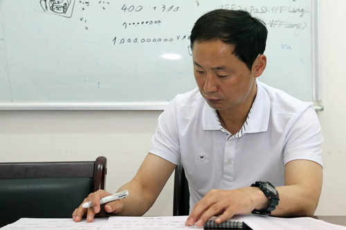 HLV tạm quyền U22 Việt Nam Kim Han Yoon. HLV tạm quyền U22 Việt Nam Kim Han Yoon.