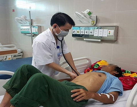 Tại các cơ sở y tế, bệnh viện trên toàn quốc, tình trạng bệnh nhân lạm dụng rượu bia phải cấp cứu, nhập viện xảy ra thường xuyên.