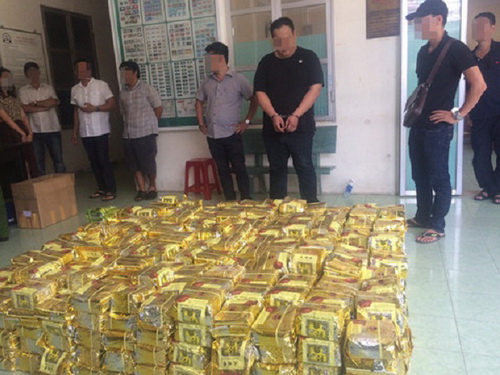 Số ma túy đá lớn nhất từ trước đến nay, lên đến hơn 1,1 tấn bị Công an TP. HCM bắt giữ.