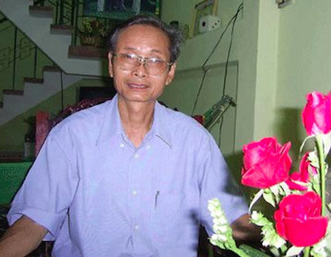 Thầy giáo toán - Nhà thơ Đặng Hấn.
