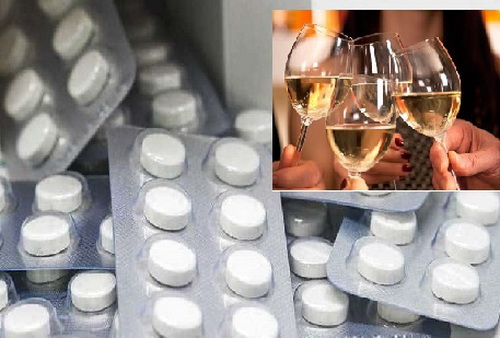 Prednisone kết hợp với rượu sẽ làm trầm trọng các tác dụng bất lợi.
