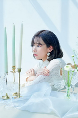 Min luôn kiên định với con đường trở thành một ca sĩ hát Pop/R&B với những biến hóa riêng. Min luôn kiên định với con đường trở thành một ca sĩ hát Pop/R&B với những biến hóa riêng.