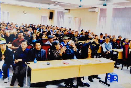Một buổi sinh hoạt câu lạc bộ “Vì sức khỏe hai lá phổi”.