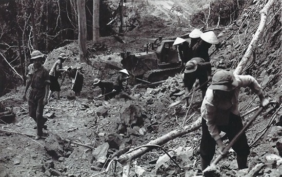 Cùng các cựu thanh niên xung phong trở lại Đường 20 Quyết Thắng