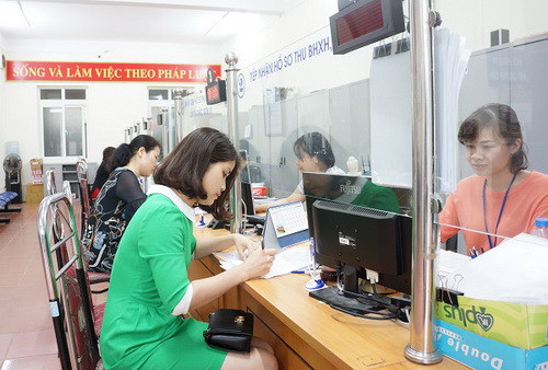 Các thủ tục hành chính trong lĩnh vực y tế ngày càng được rút gọn. Các thủ tục hành chính trong lĩnh vực y tế ngày càng được rút gọn.