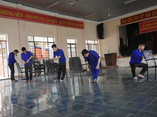 Làm nghề ghế mây, các học viên cai nghiện còn được trả lương hàng tháng.