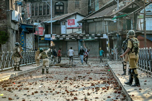 Kashmir lại là điểm nóng mới ở Nam Á.