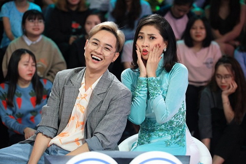 Không ít nghệ sĩ tham gia gameshow và nhanh chóng trở thành nạn nhân của các “thánh soi”.