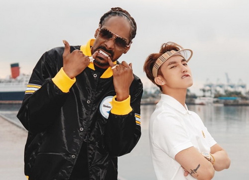 Sơn Tùng khiến một “thương hiệu” tưởng như đã cũ như Snoop Dogg bỗng dưng hot trở lại. Sơn Tùng khiến một “thương hiệu” tưởng như đã cũ như Snoop Dogg bỗng dưng hot trở lại.