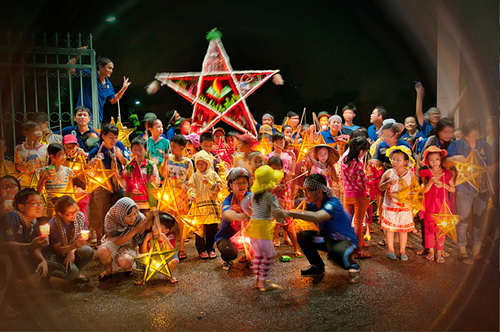 Tết Trung thu đong đầy ý nghĩa với mỗi người. Tết Trung thu đong đầy ý nghĩa với mỗi người.