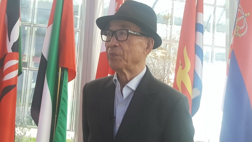 Ko Un - nhà thơ, nhà văn được đề cử Nobel Văn học. Ko Un - nhà thơ, nhà văn được đề cử Nobel Văn học.