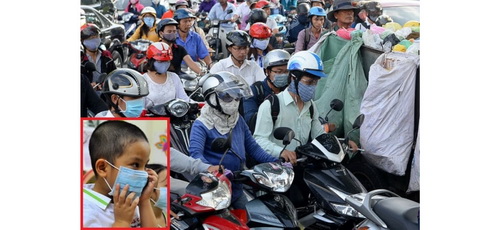 Nên đeo khẩu trang đúng cách và đạt chuẩn khi tham gia giao thông để bảo vệ sức khỏe.