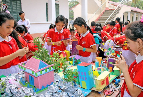 Học sinh cần có nhiều thời gian tham gia các hoạt động ngoại khóa.