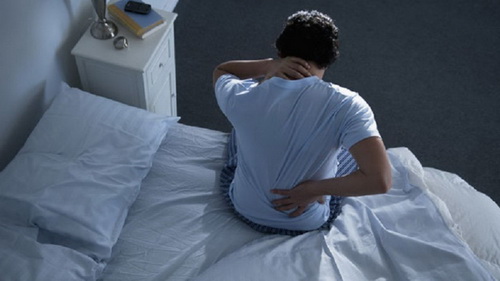 Thoát vị đĩa đệm vùng thắt lưng - đây là nguyên nhân chính của chèn ép vùng đuôi ngựa .