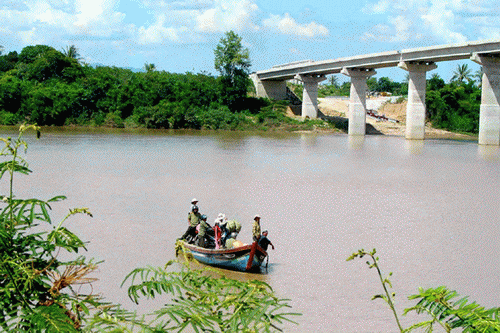 Một góc sông Ba.