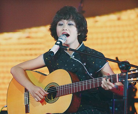 Các ca sĩ, nhạc sĩ trẻ đang nỗ lực để tạo ra những sản phẩm chất lượng.