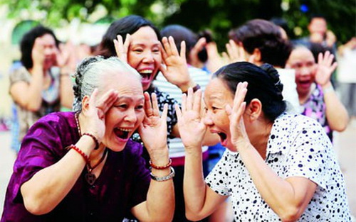 Việc sử dụng tiếng cười trong trị liệu có thể phục hồi sức khỏe.