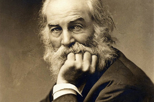 Walt Whitman - nhà thơ, nhà báo, nhà nhân văn, nhà cải cách thơ Mỹ, tác giả của tập thơ Lá cỏ nổi tiếng thế giới.