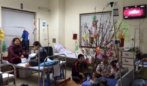 Tết làm cho cả thầy thuốc và bệnh nhân cảm thấy phấn chấn hơn.