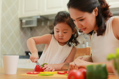 Thế giới bây giờ không mấy ai còn lụi hụi nấu ăn...