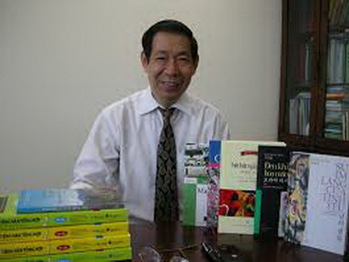 Dịch giả Lê Đăng Hoan.