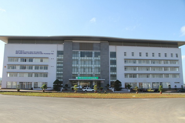 Sở Y tế Đăk Lăk yêu cầu BVĐK vùng Tây Nguyên kiểm điểm làm rõ trách nhiệm cá nhân liên quan đến cấp chứng chỉ hành nghề.